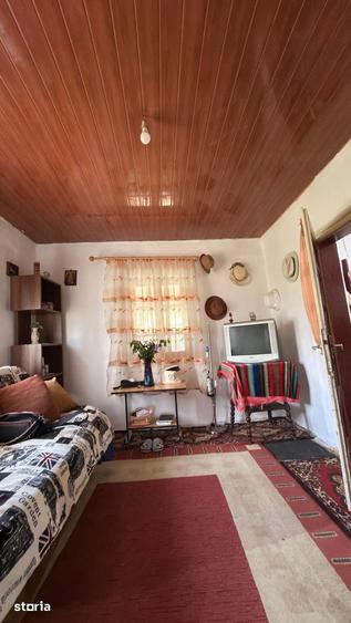 Casă cu 3 camere cu Teren 2100 Mp în Dor Mărunt