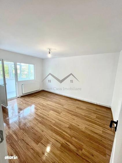 Apartament cu 4 camere decomandat în Dacia