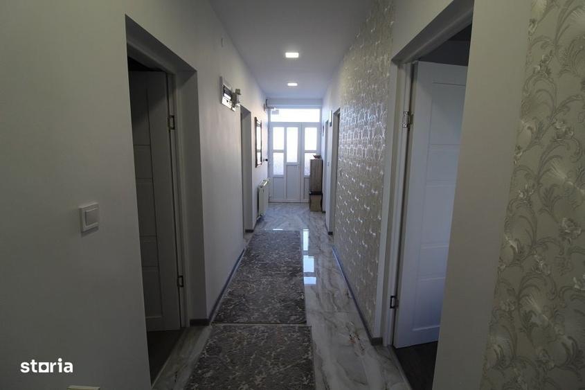 Casă cu 4 camere în Hunedoara