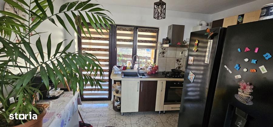 Casă cu 4 camere cu Teren 200 Mp în Cug