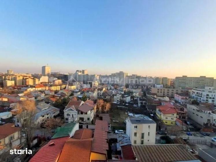 BANU MANTA, apartament 2 camere decom et 10, an bloc 1981