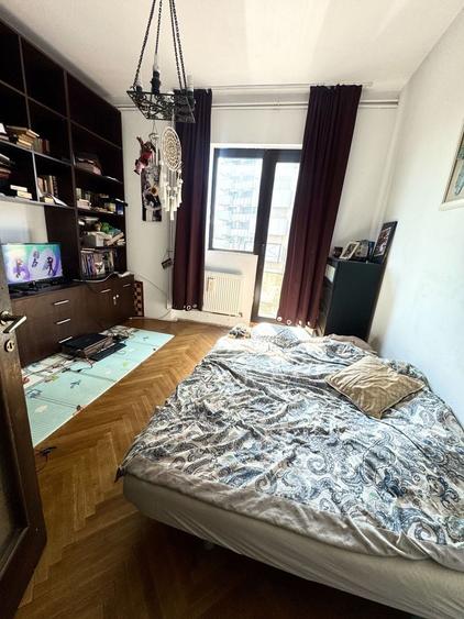 Apartament cu 3 camere circular, mobilat în Universitate