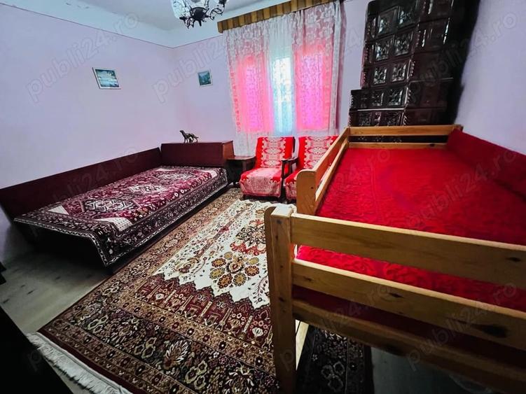 Casă cu 6 camere cu Teren 2267 Mp în Diculești