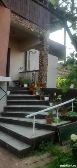 Casă cu 6 camere cu Teren 1054 Mp în Primăverii