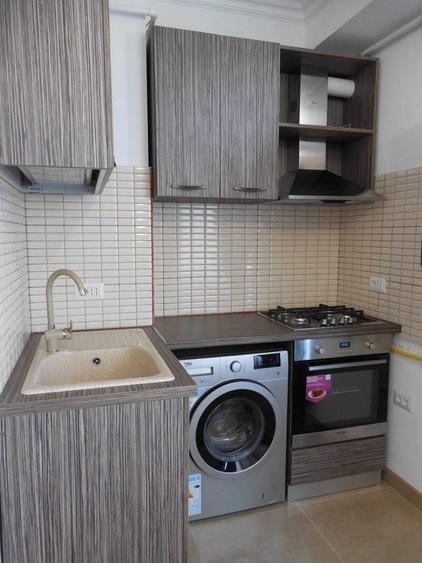 Apartament cu 2 camere decomandat în Palazu Mare