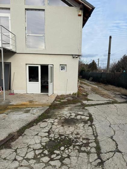 Spatiu comercial hala 200 mp  zona Anda - 1