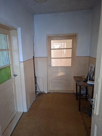 Casă cu 3 camere în Central