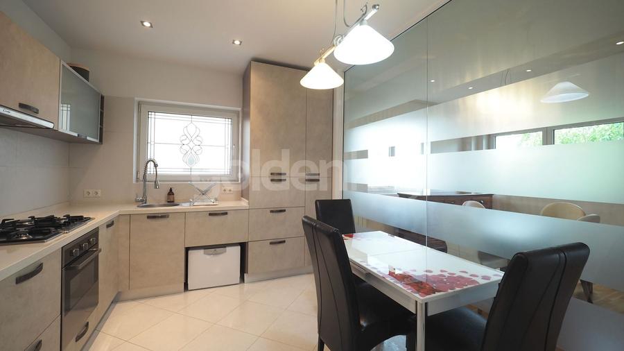 Apartament cu 4 camere decomandat, mobilat în Pipera