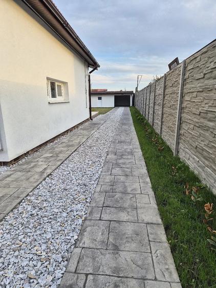 Casă cu 3 camere cu Teren 710 Mp în Central