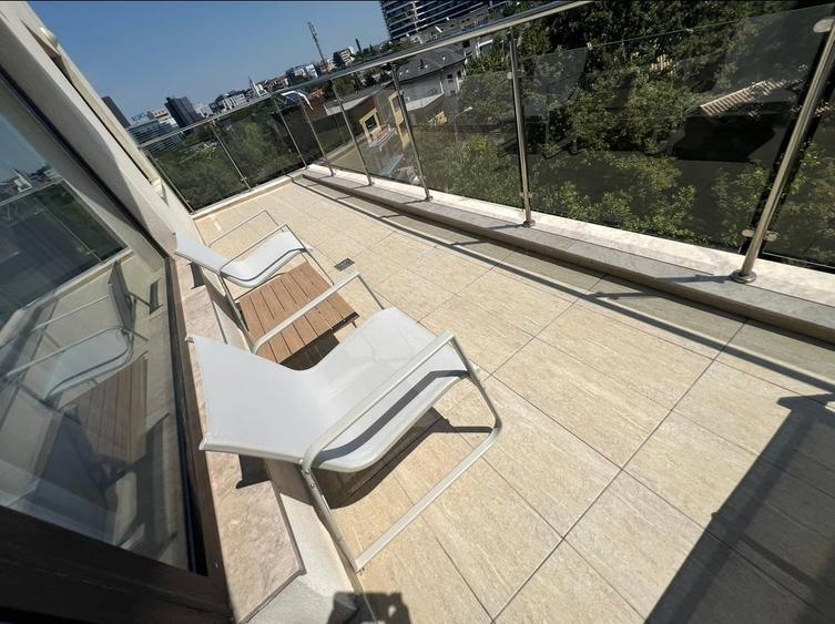 Apartament cu 3 camere decomandat, mobilat în Herăstrău