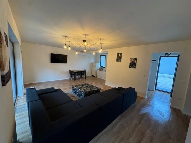 Casă cu 3 camere cu Teren 125 Mp în Central
