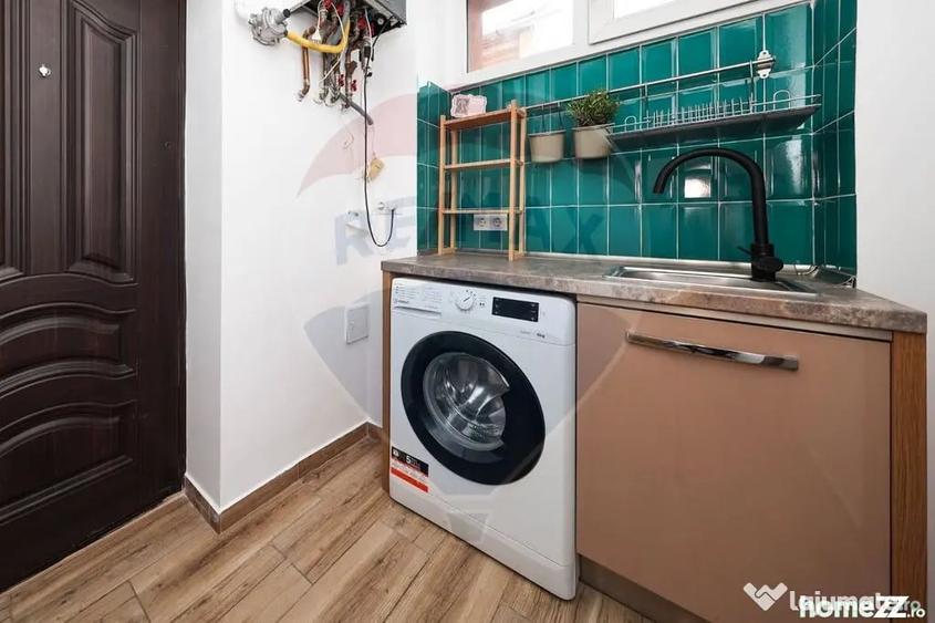 Apartament cu 2 camere semidecomandat în Schei