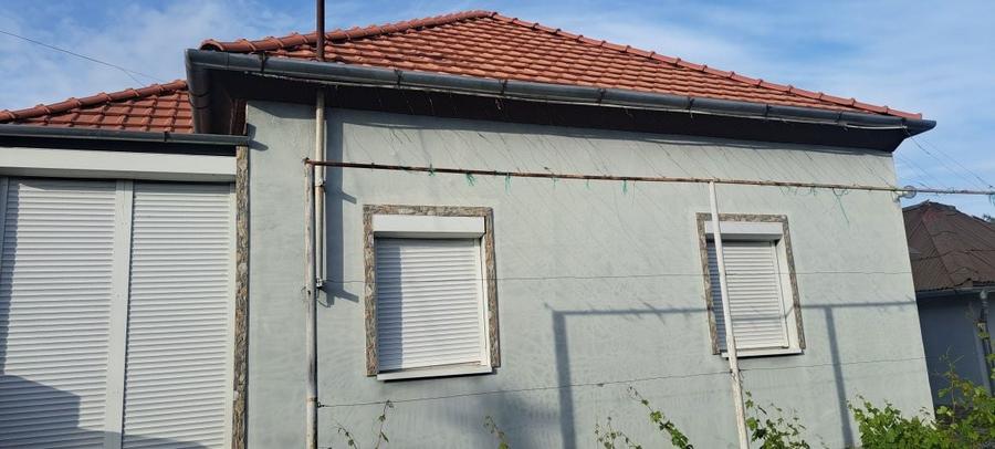 Casă cu 3 camere în Nădab