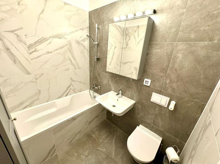 Casă cu 5 camere cu Piscina în Pipera