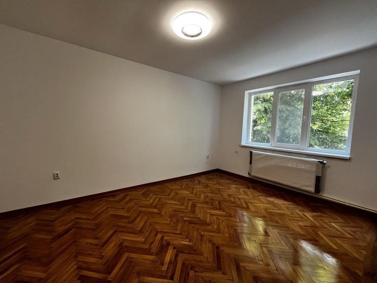 Apartament cu 2 camere decomandat în Independenței