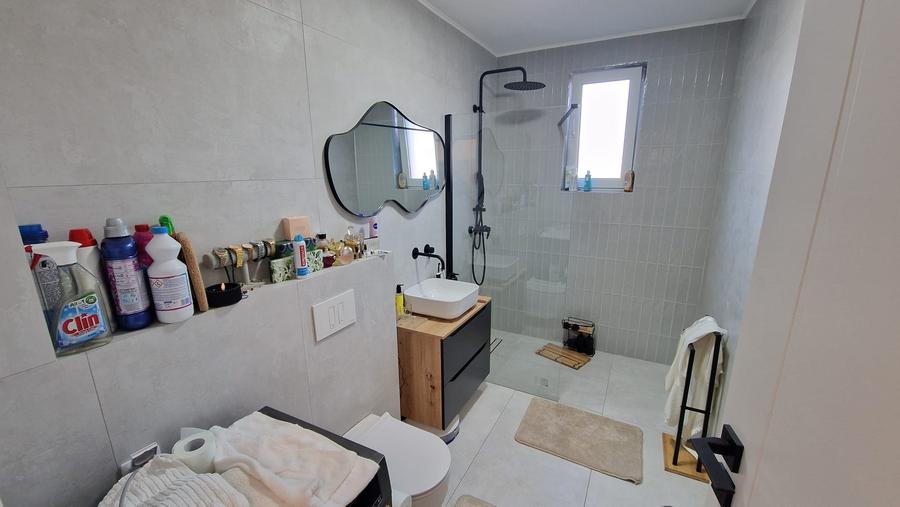 Apartament cu 1 camere decomandat, mobilat în Valea Borcutului