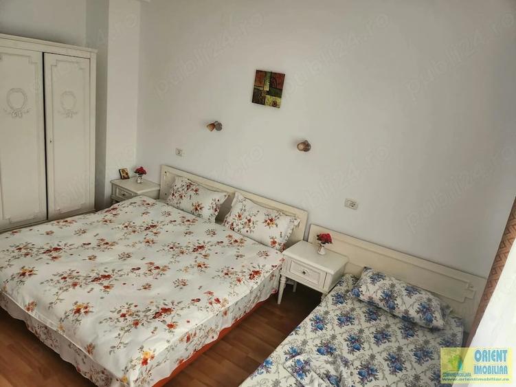 Casă cu 7 camere cu Teren 300 Mp în Nord