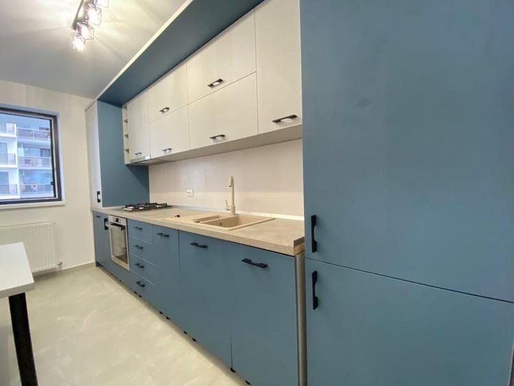 Apartament cu 3 camere decomandat, mobilat în Theodor Pallady