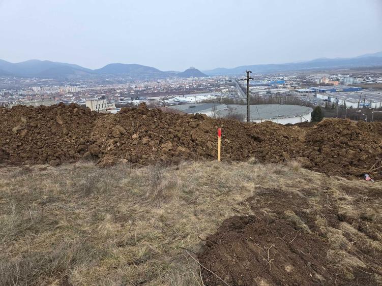 Teren extravilan Noua Deva - INTRAVILAN in NOUL PUG ! - 2