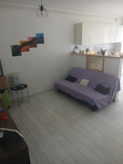 Garsonieră decomandată în Central