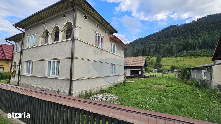 Teren de 4822 mp, în Sadova