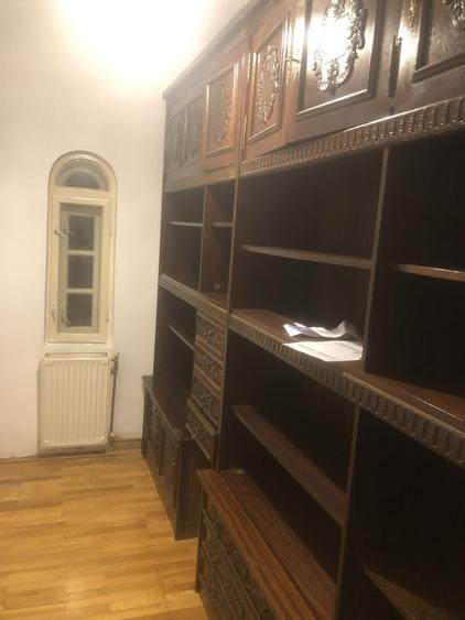 Apartament cu 3 camere decomandat în Exterior Vest