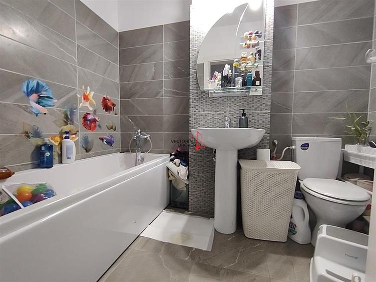 Apartament cu 2 camere semidecomandat, mobilat în Theodor Pallady