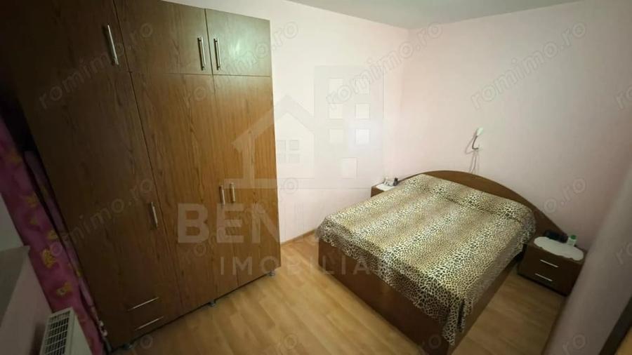 Apartament cu 2 camere semidecomandat în Craiovița Nouă
