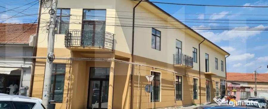 Spațiu comercial, de 500 mp, în Central