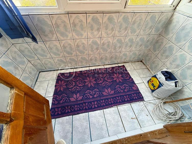 Apartament cu 3 camere în Mircea cel Bătrân