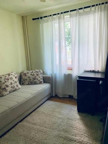 Apartament cu 3 camere semidecomandat, mobilat în Obor