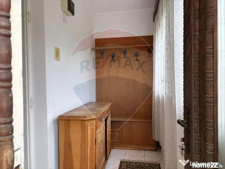 Casă cu 5 camere cu Teren 446 Mp în Ultracentral