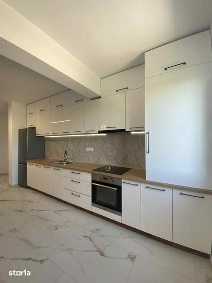 Apartament cu 3 camere semidecomandat în Carpați 2