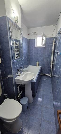 Apartament cu 3 camere semidecomandat în Cumpăna