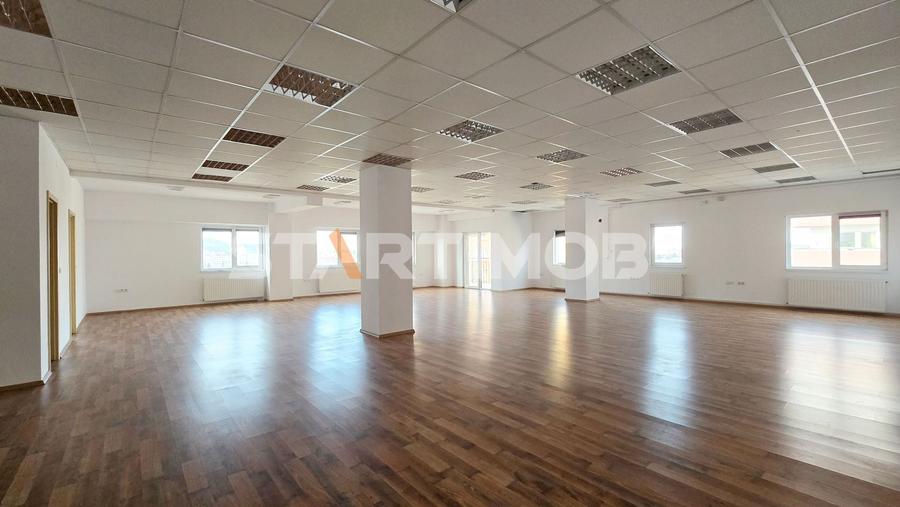 Birou, de 208.52000427246 mp, în Vlahuță
