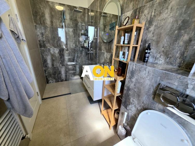 Duplex cu 4 camere cu Canalizare în Cetate