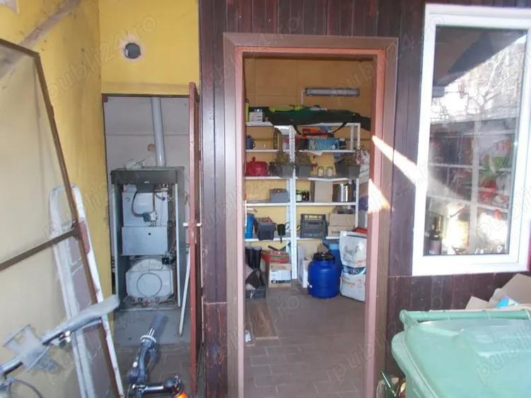 Casă cu 4 camere în Ghirodei
