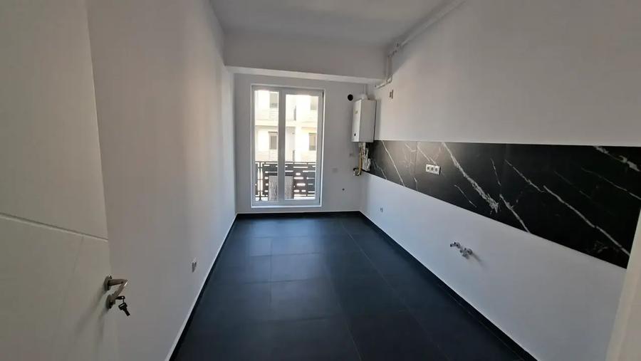 Apartament cu 3 camere decomandat în Theodor Pallady