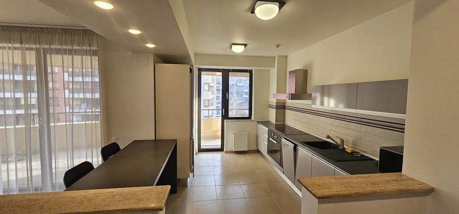 Apartament cu 4 camere decomandat în Barbu Văcărescu