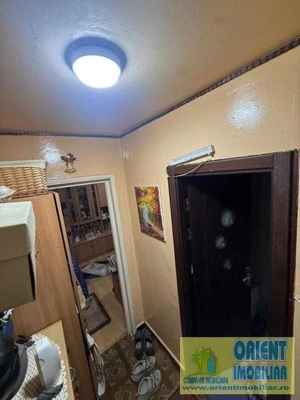 Apartament cu 2 camere semidecomandat în Inel II