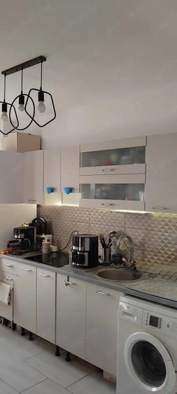 Apartament cu 2 camere decomandat în Giarmata