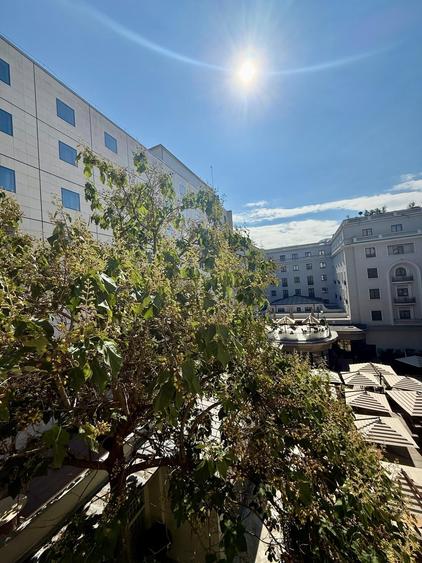 Apartament cu 6 camere semidecomandat în Calea Victoriei