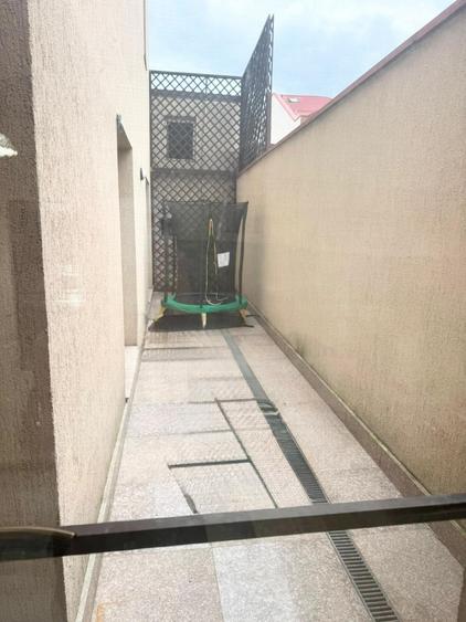 Apartament cu 3 camere în Aviației