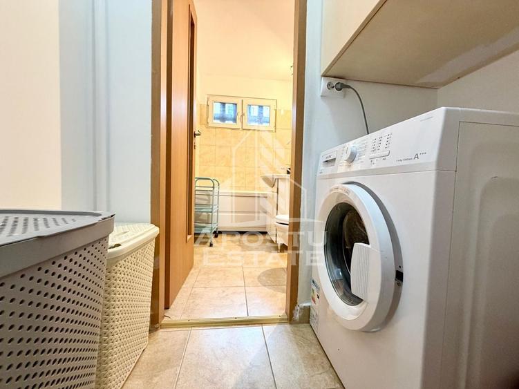 Apartament cu 3 camere semidecomandat, mobilat în Circumvalațiunii
