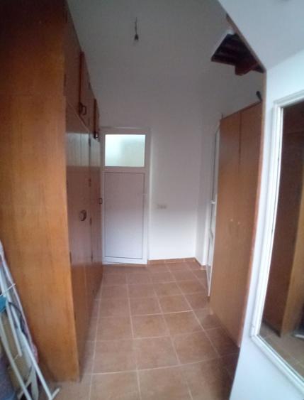 Apartament cu 3 camere în Drumul Carului