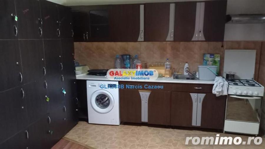 Casă cu 7 camere cu Teren 359 Mp în 1 Mai