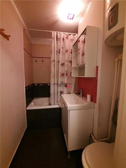 Apartament cu 3 camere decomandat în Pantelimon