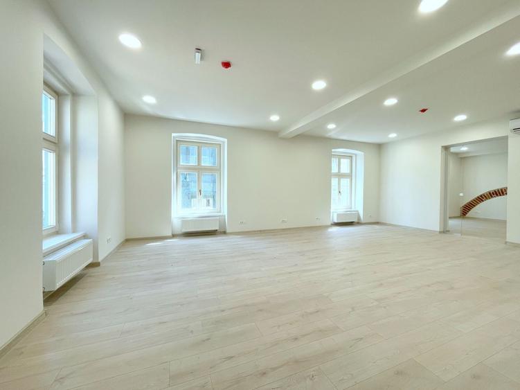 Birou, de 87 mp, în Ultracentral