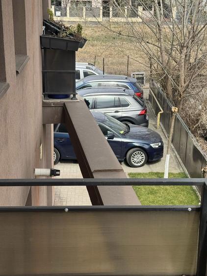 Garsonieră decomandată în Bratia din Deal