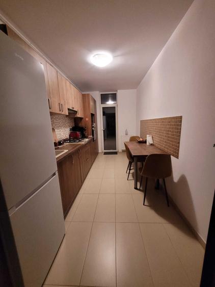 Apartament cu 2 camere decomandat, mobilat în Exterior Vest